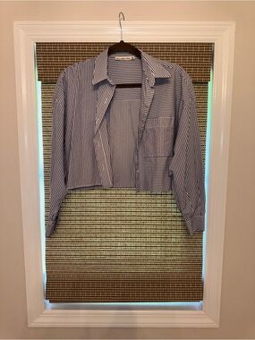 Abercrombie & Fitch Blue and White Striped Shirt